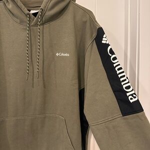 Columbia Men's Olive and Black Hoodie